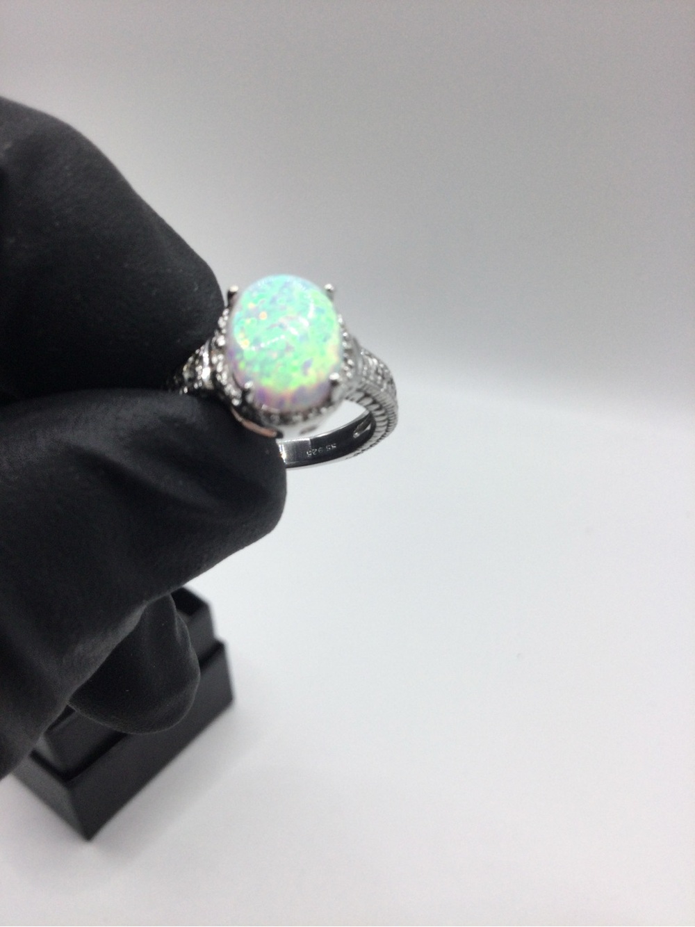 Silver Opal-Effect Oval Ring with Sparkle Accents
